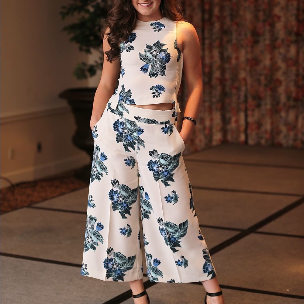 Floral two piece set💕💕